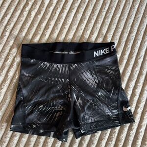 Nike Women's Nike Pro Shorts